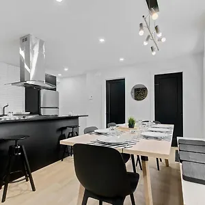 Du 300 Apartment